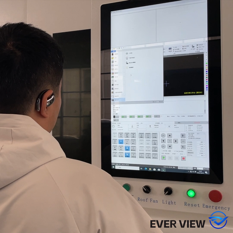 EVER VIEW の新世代のインテリジェント レーザー切断機がオンラインになり、インダストリー 4.0 互換性のためのリモート監視機能がアップグレードされます。