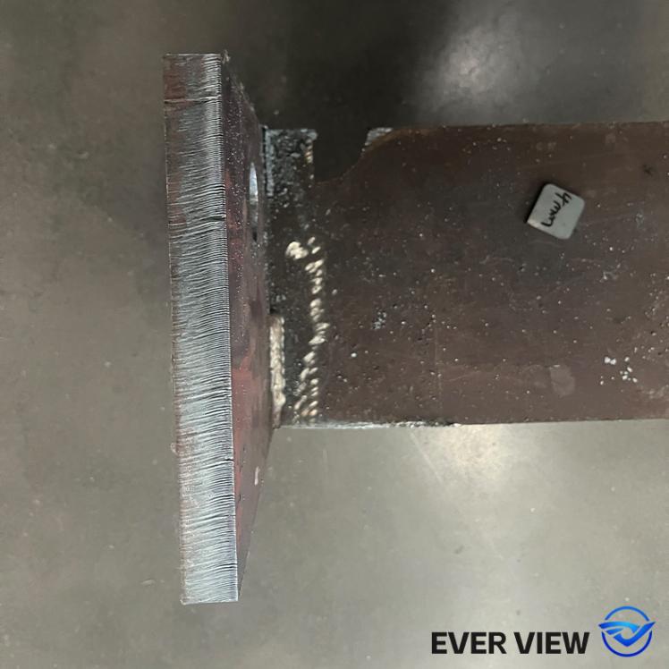 レーザー切断機は建築鉄骨構造の加工に役立ちます。エバービューは厚物材料の効率的かつ正確な切断を実現します。